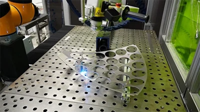 Esplorazione dell'applicazione della pulizia laser e dell'amargamento della s...