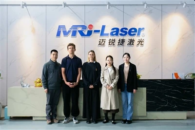 Comunicato stampa: MRJ-LASER ospita un cliente polacco per test e formazione ...
