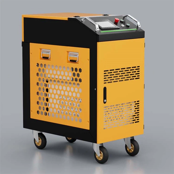 Pulitore laser a impulsi in fibra portatile da 300 W per la rimozione della ruggine dalla barca